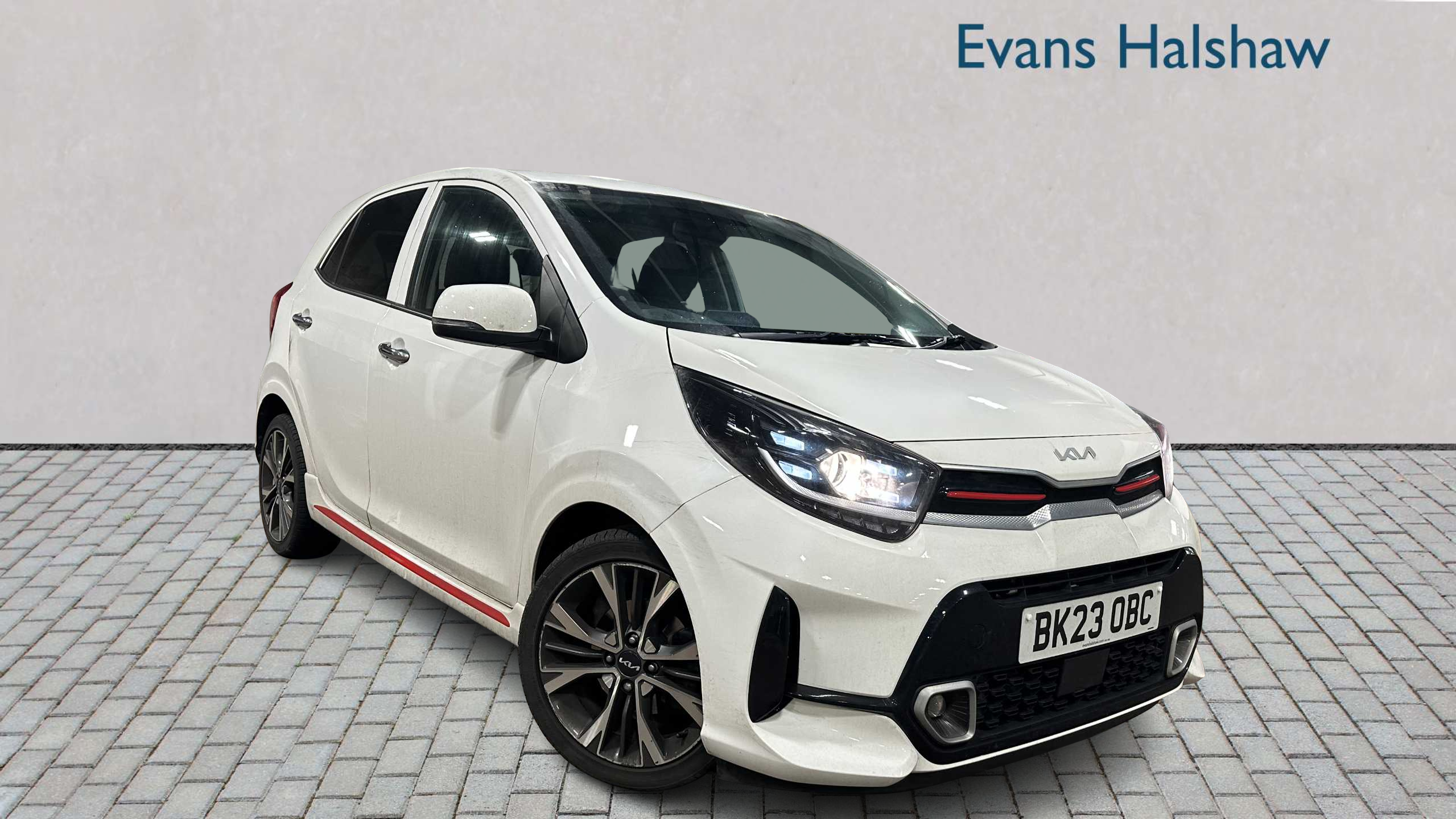 Main listing image - Kia Picanto