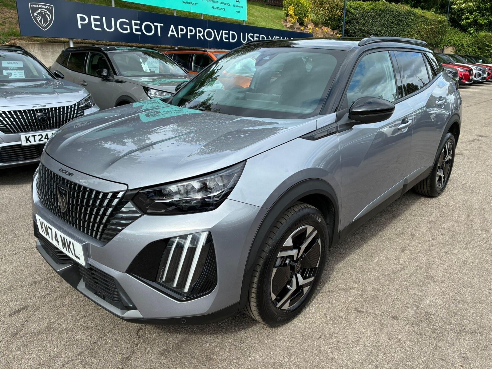 Main listing image - Peugeot 2008