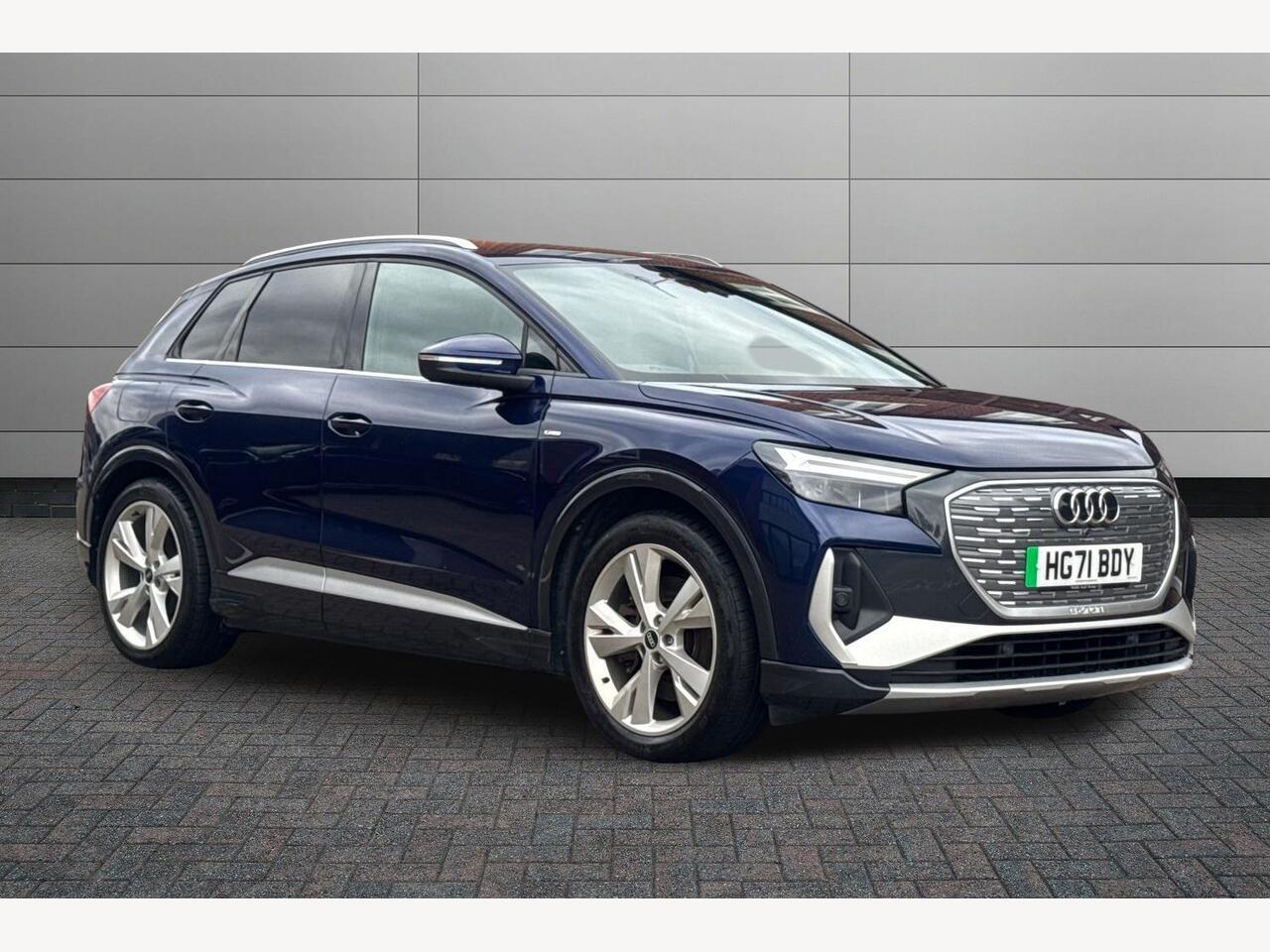 Main listing image - Audi Q4