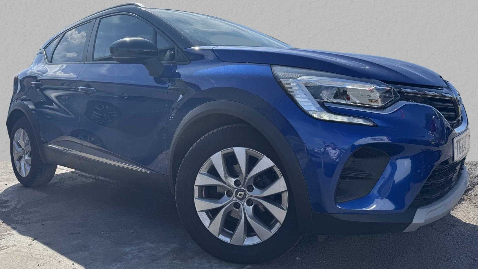 Main listing image - Renault Captur