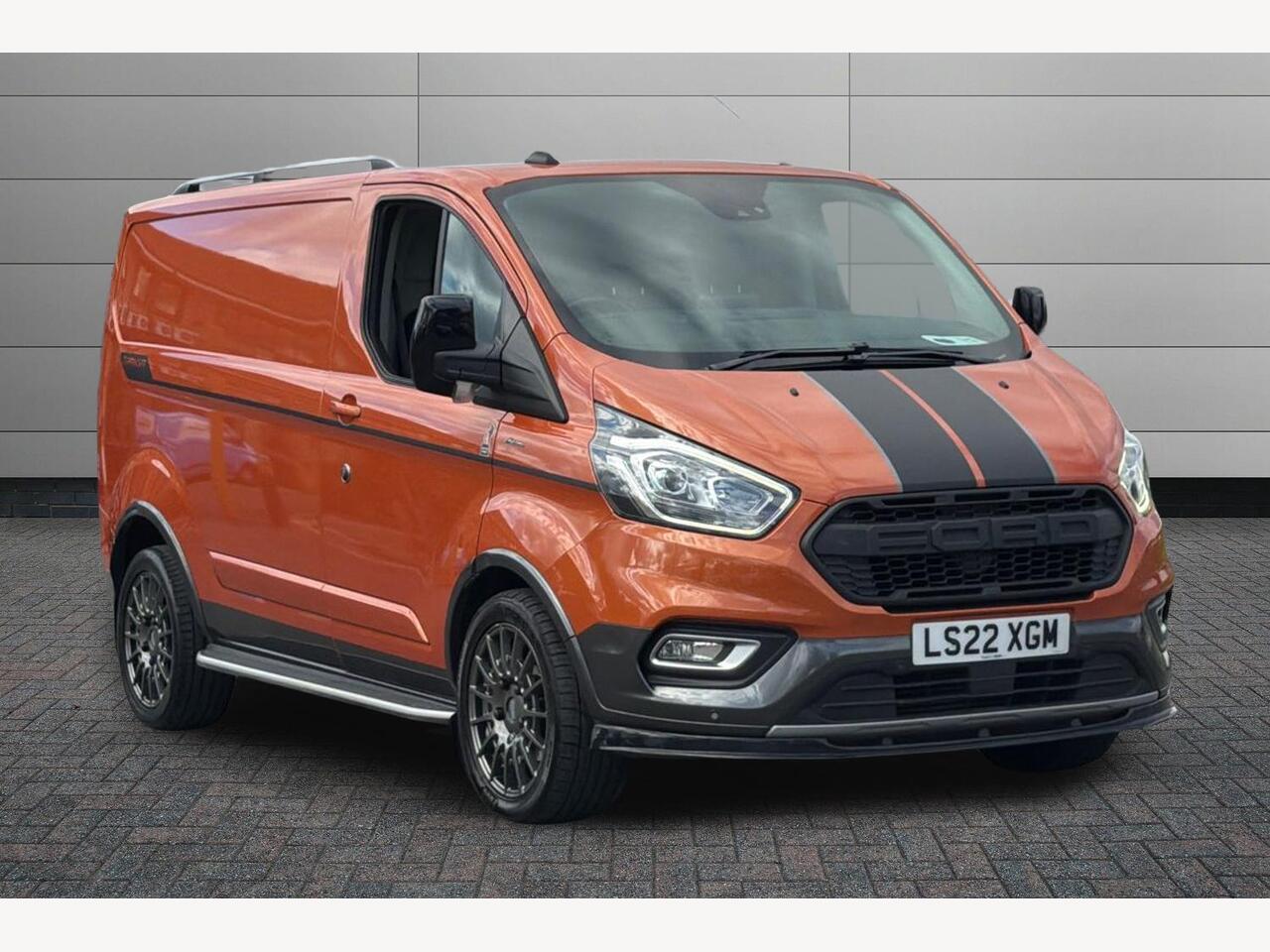 Main listing image - Ford Transit Custom