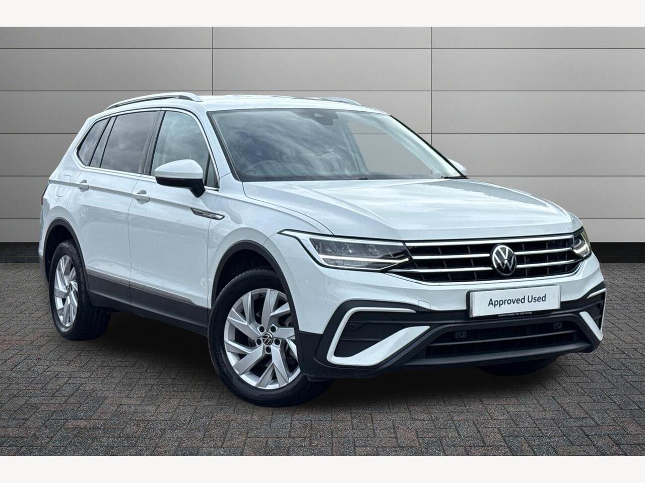 Main listing image - Volkswagen Tiguan Allspace