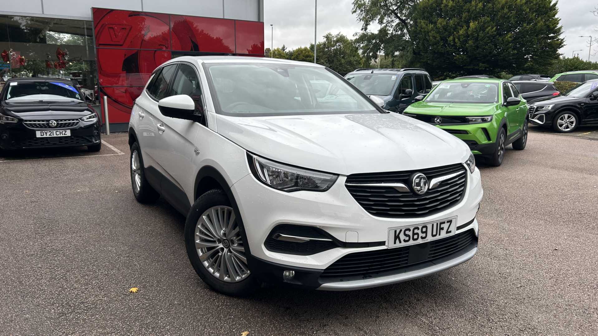 Main listing image - Vauxhall Grandland X