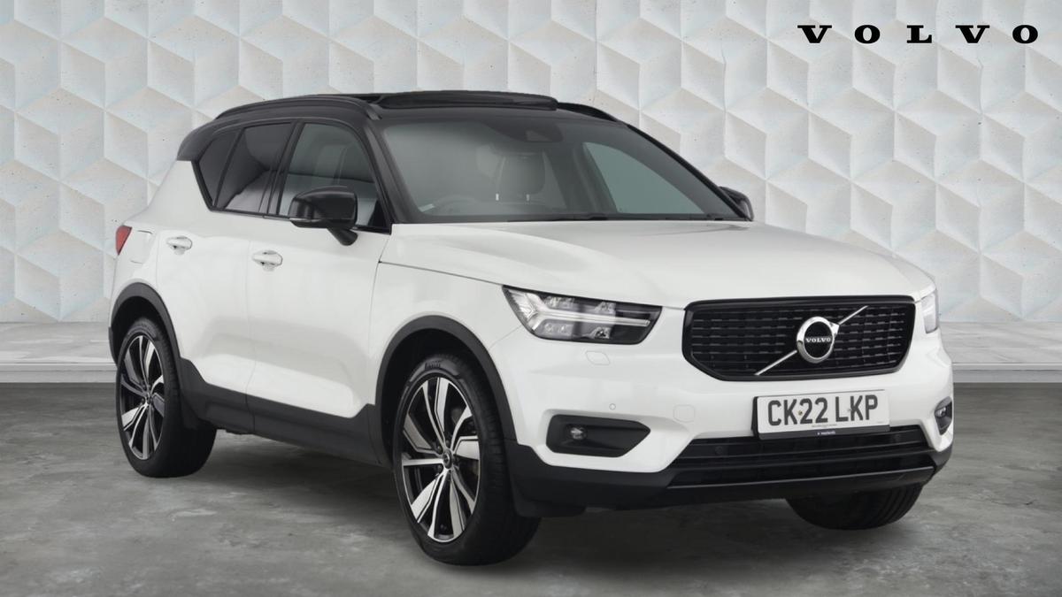 Main listing image - Volvo XC40 Recharge