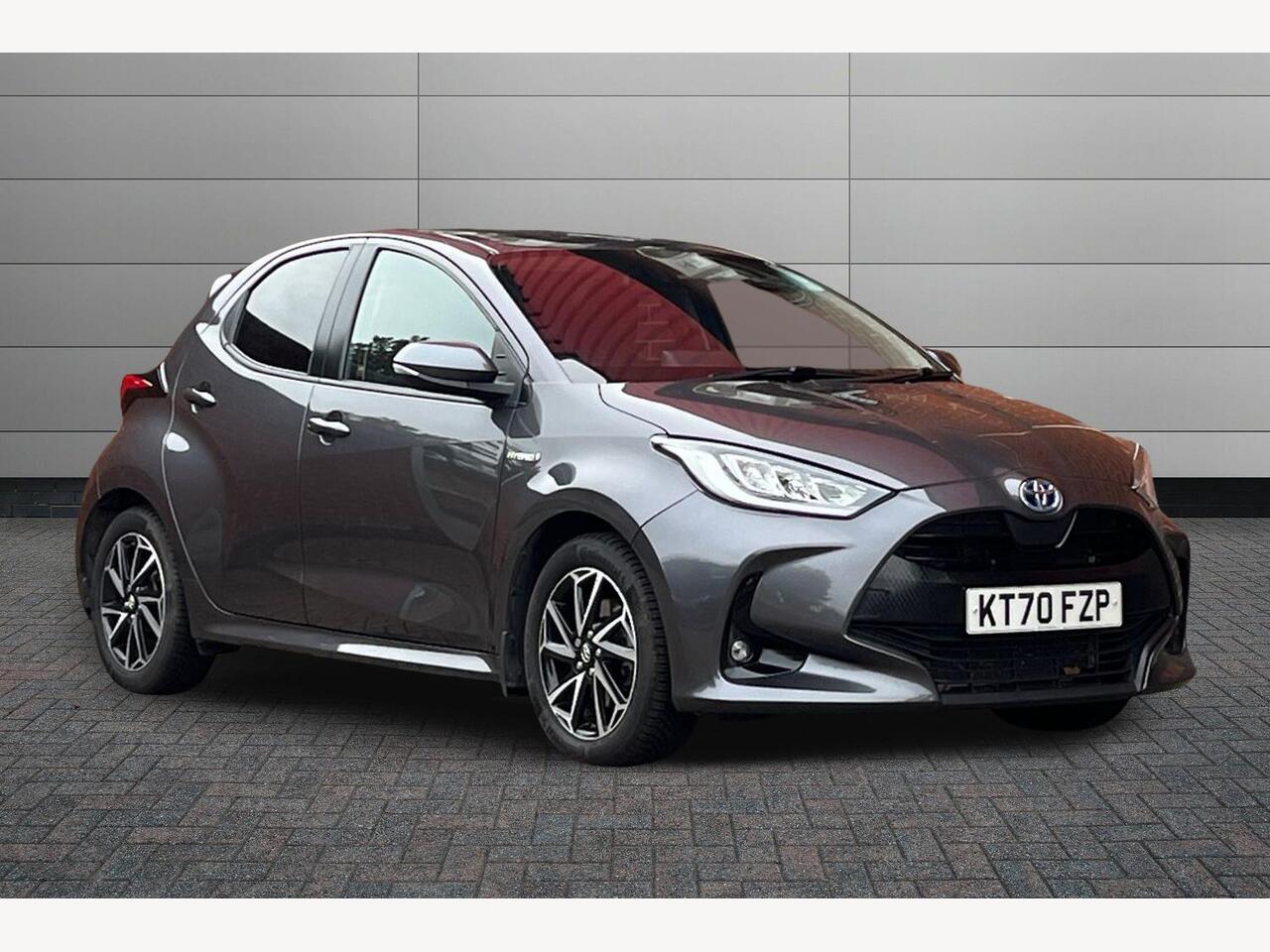 Main listing image - Toyota Yaris
