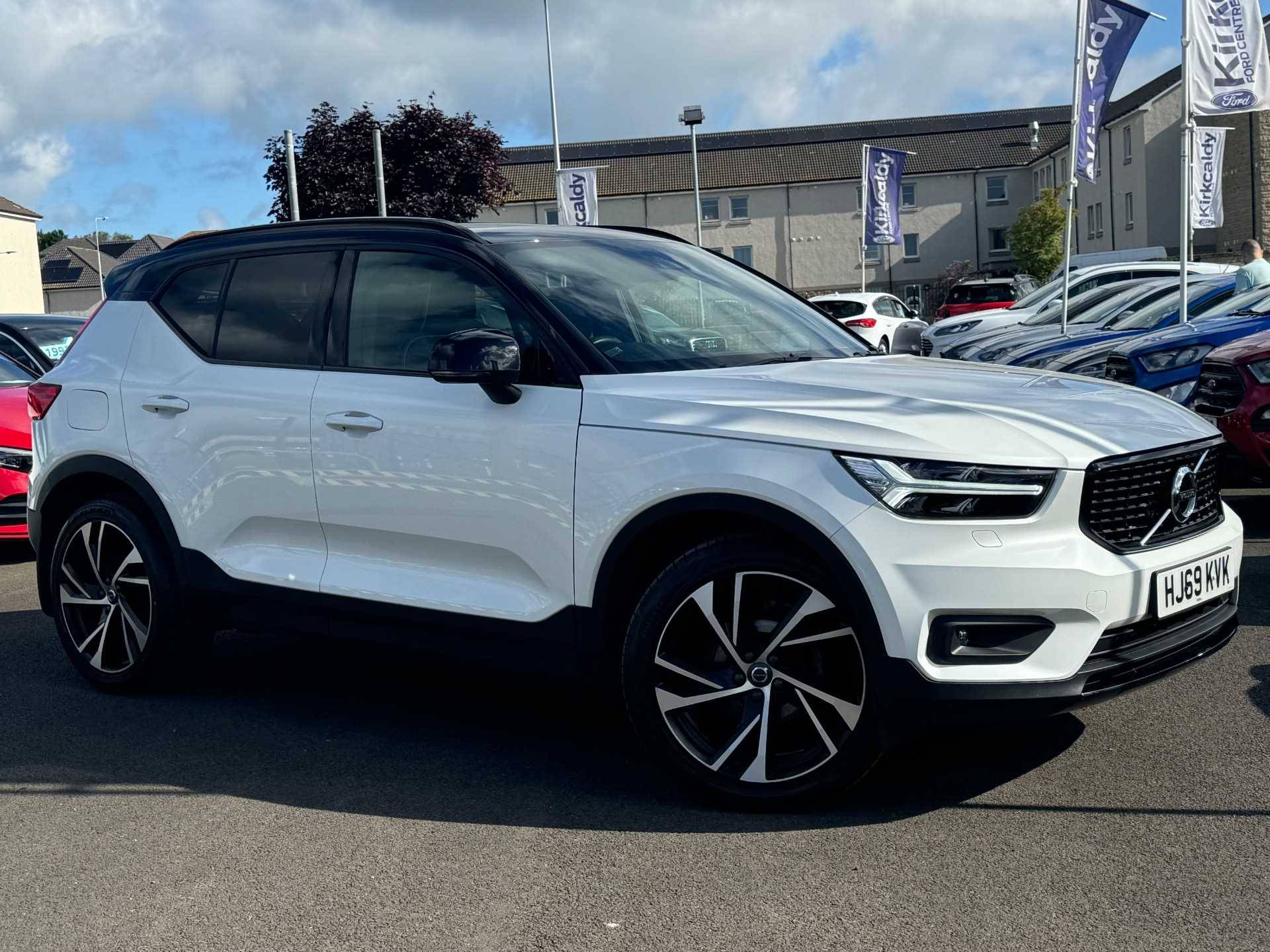 Main listing image - Volvo XC40