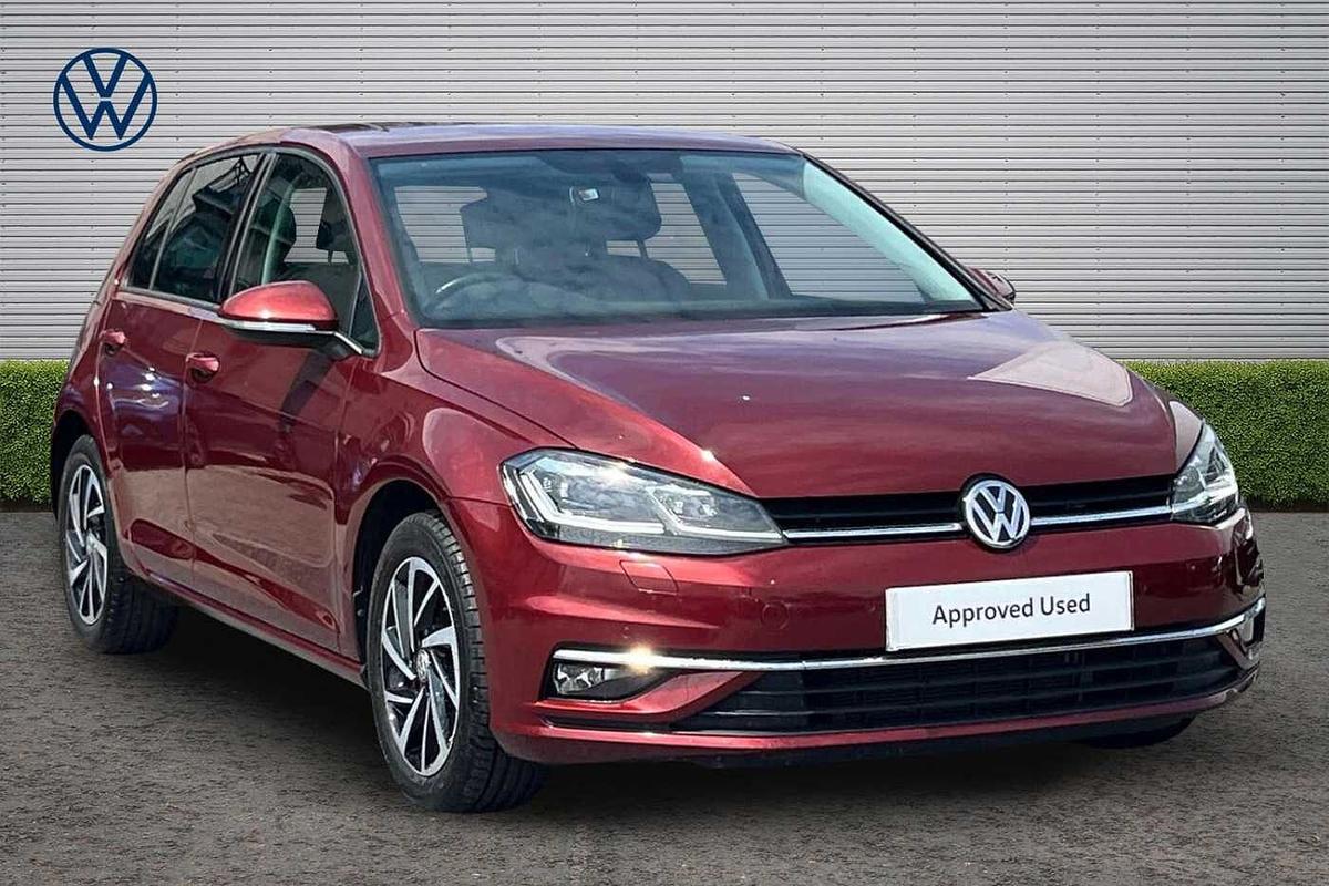 Main listing image - Volkswagen Golf