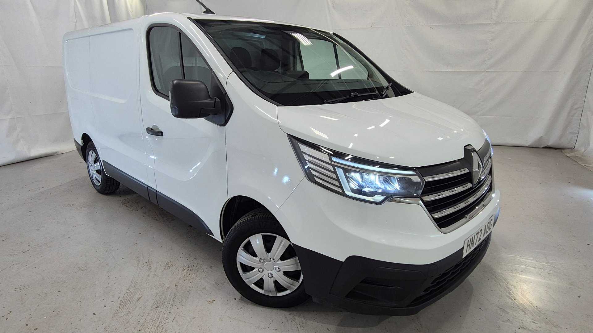 Main listing image - Renault Trafic