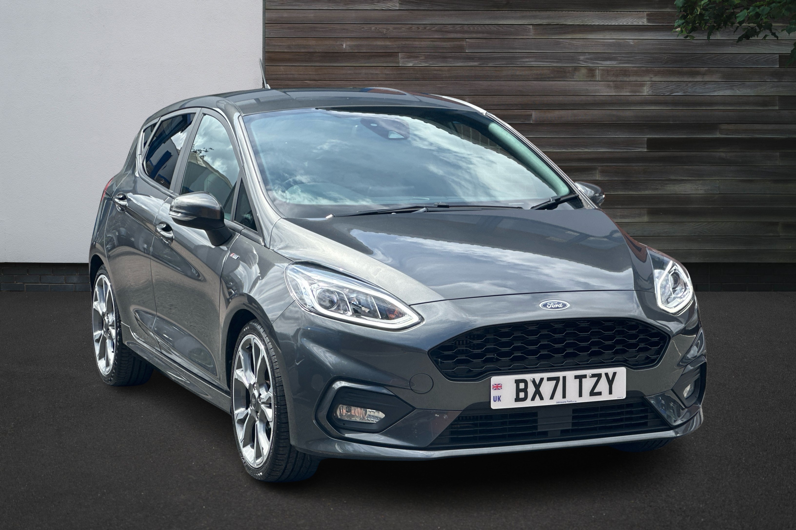Main listing image - Ford Fiesta