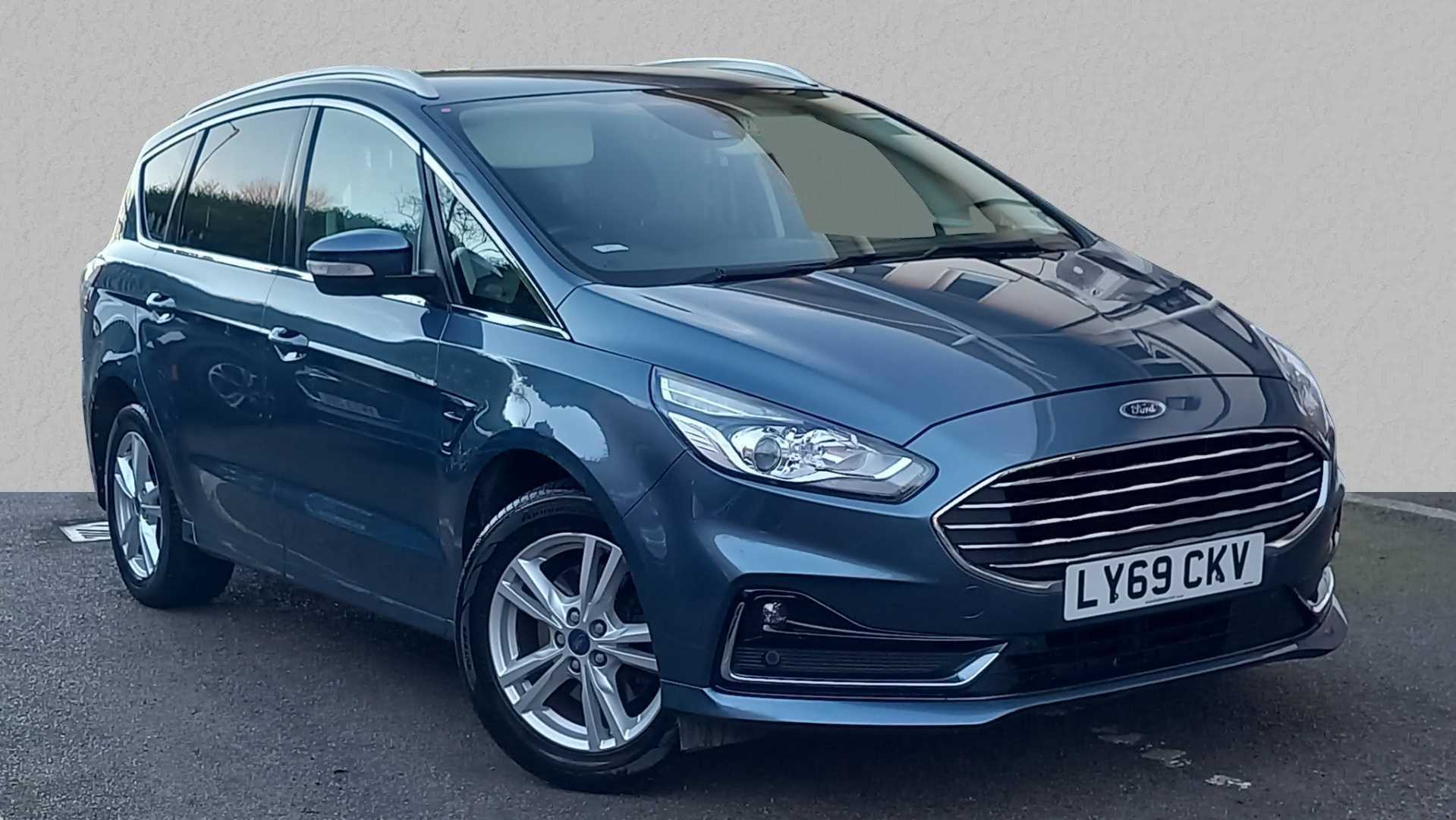 Main listing image - Ford S-MAX