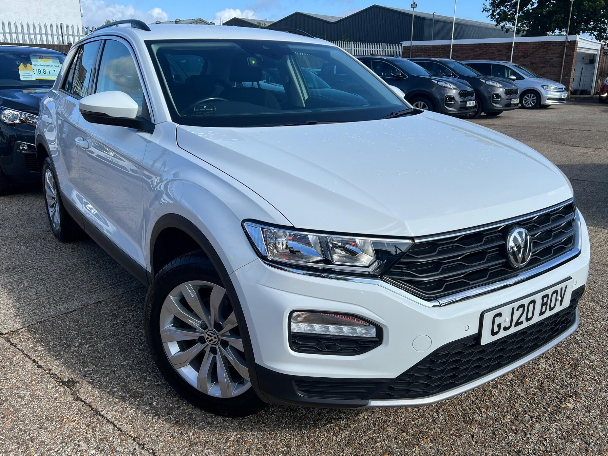 Main listing image - Volkswagen T-Roc
