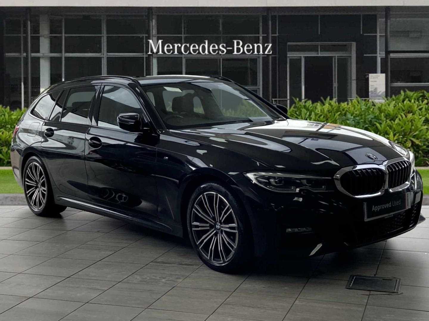 Main listing image - BMW 3 Series Touring