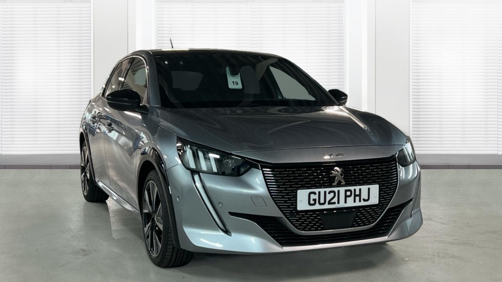 Main listing image - Peugeot 208