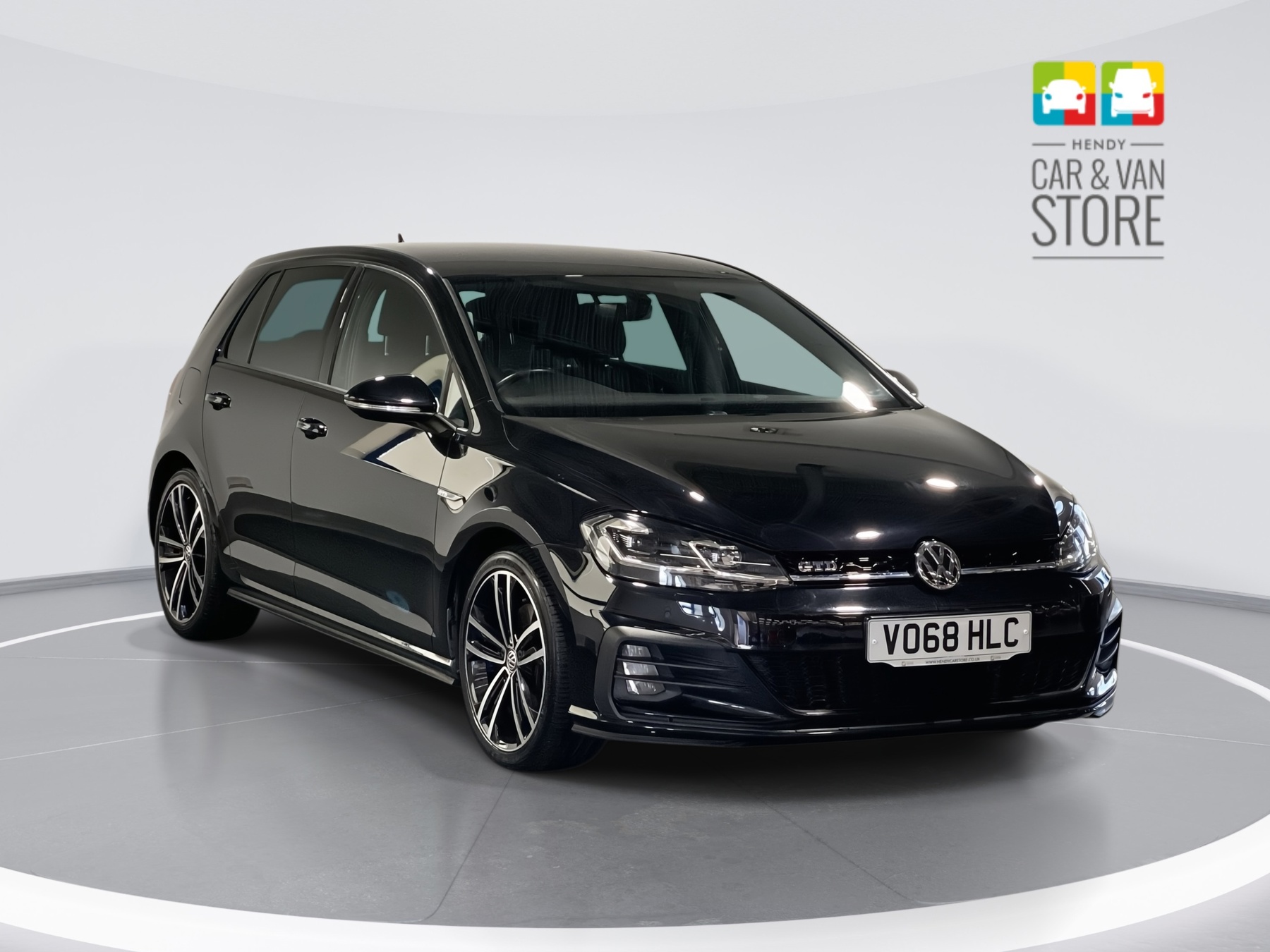 Main listing image - Volkswagen Golf