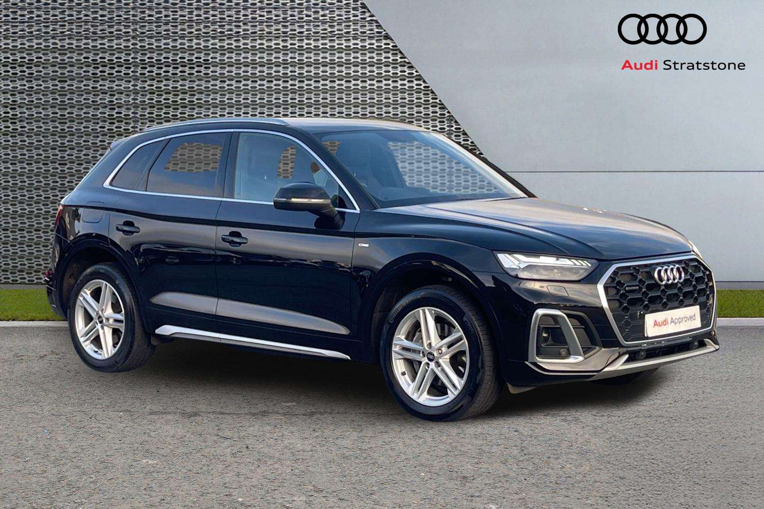 Main listing image - Audi Q5