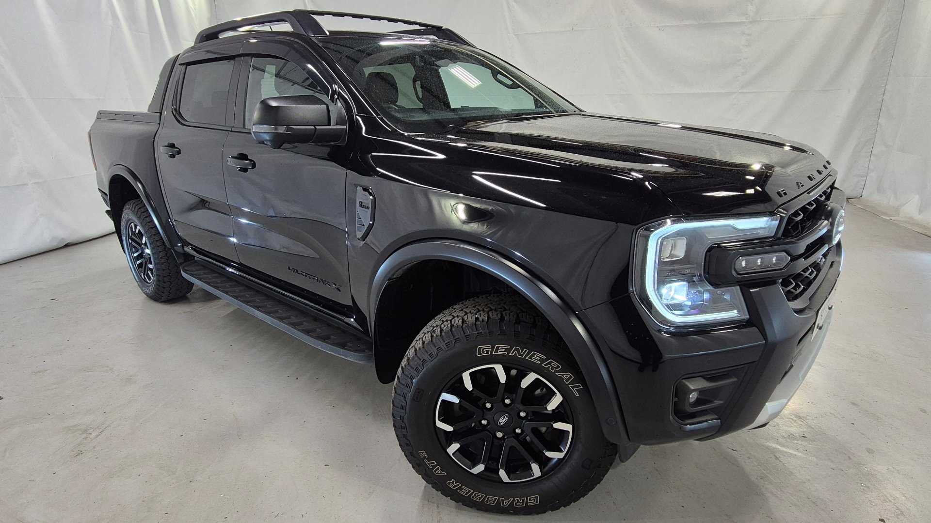 Main listing image - Ford Ranger