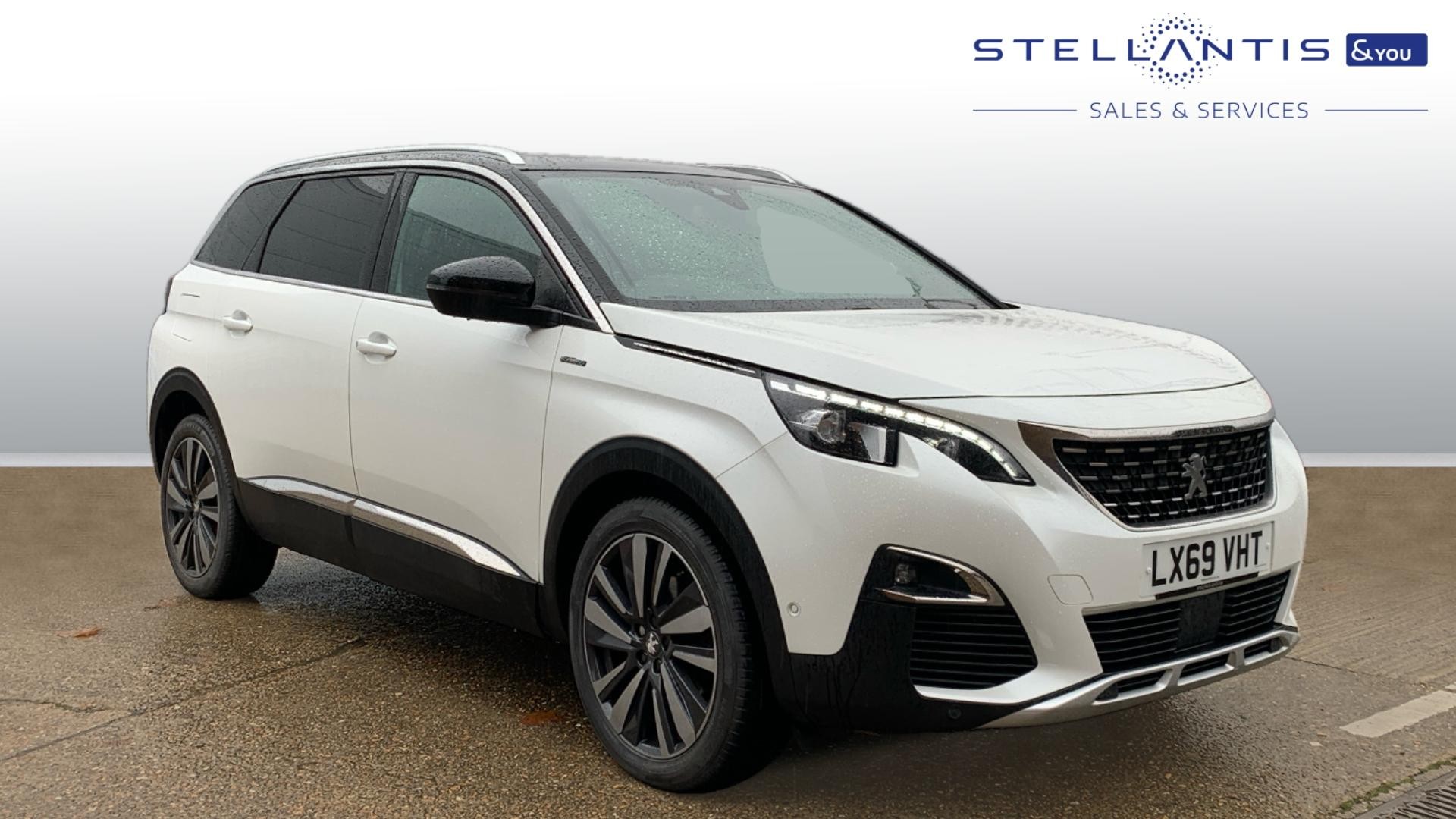 Main listing image - Peugeot 5008