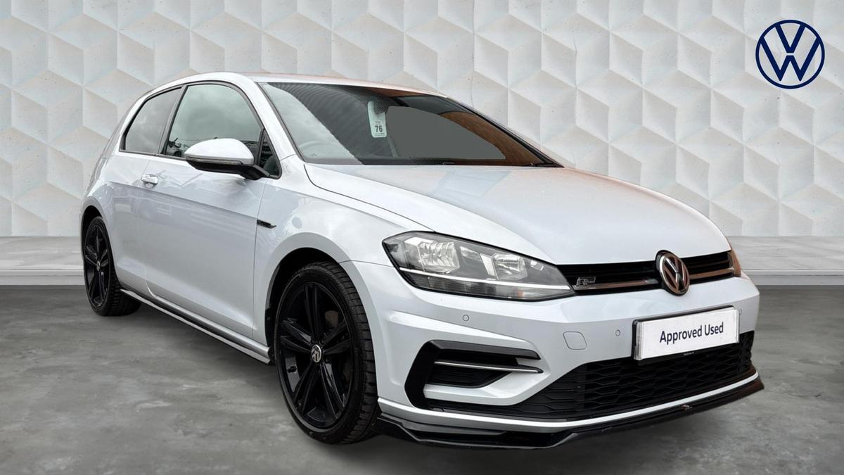 Main listing image - Volkswagen Golf