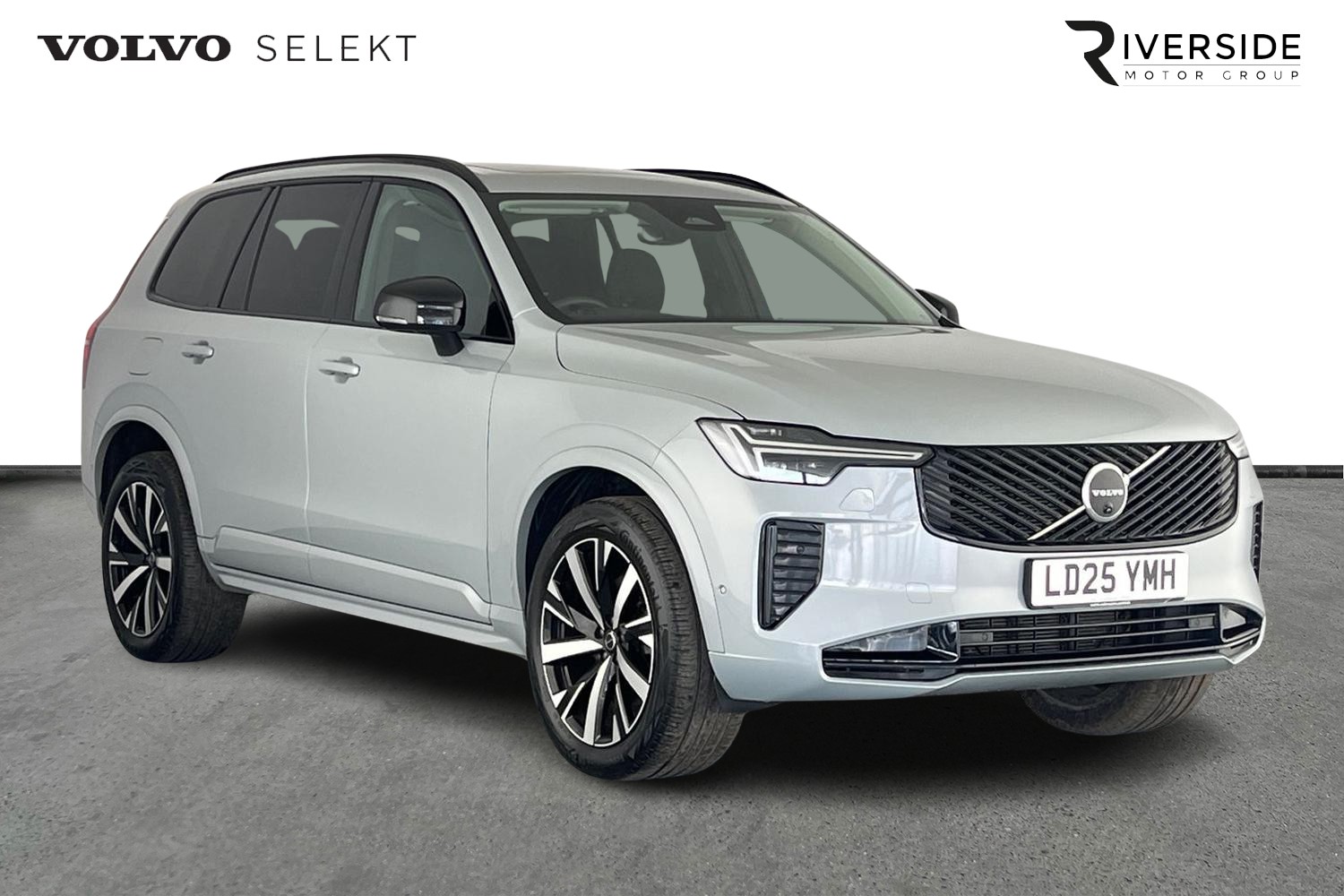 Main listing image - Volvo XC90