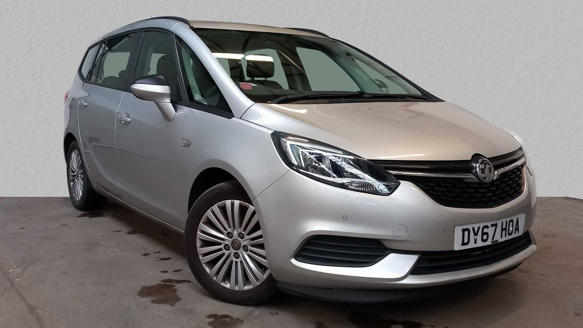 Main listing image - Vauxhall Zafira