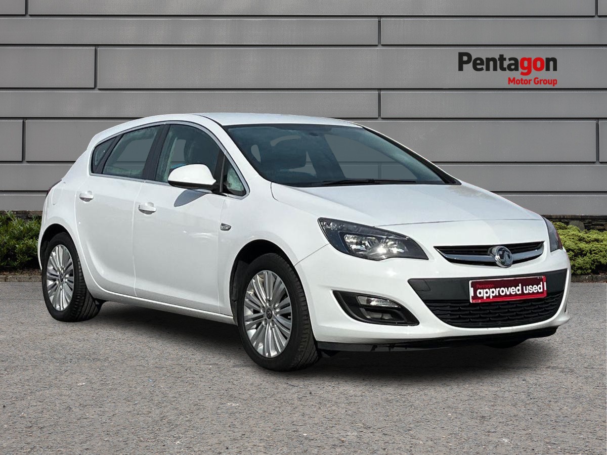 Main listing image - Vauxhall Astra