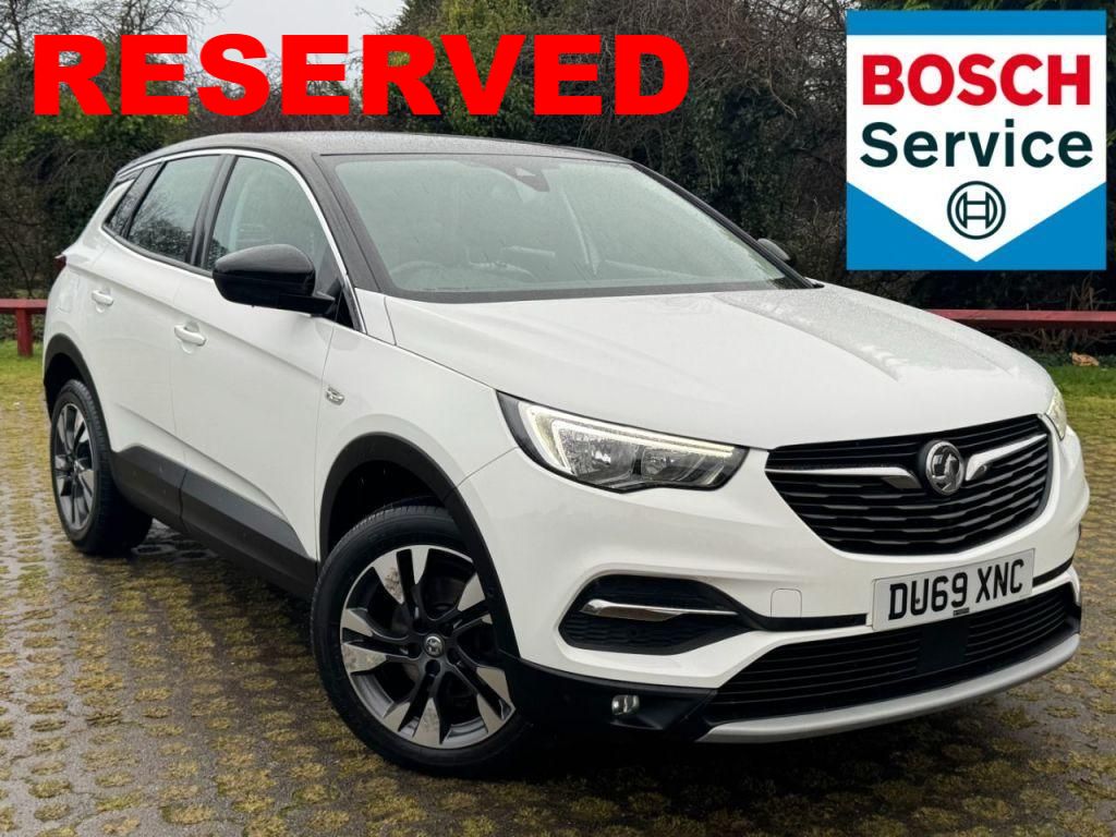 Main listing image - Vauxhall Grandland X