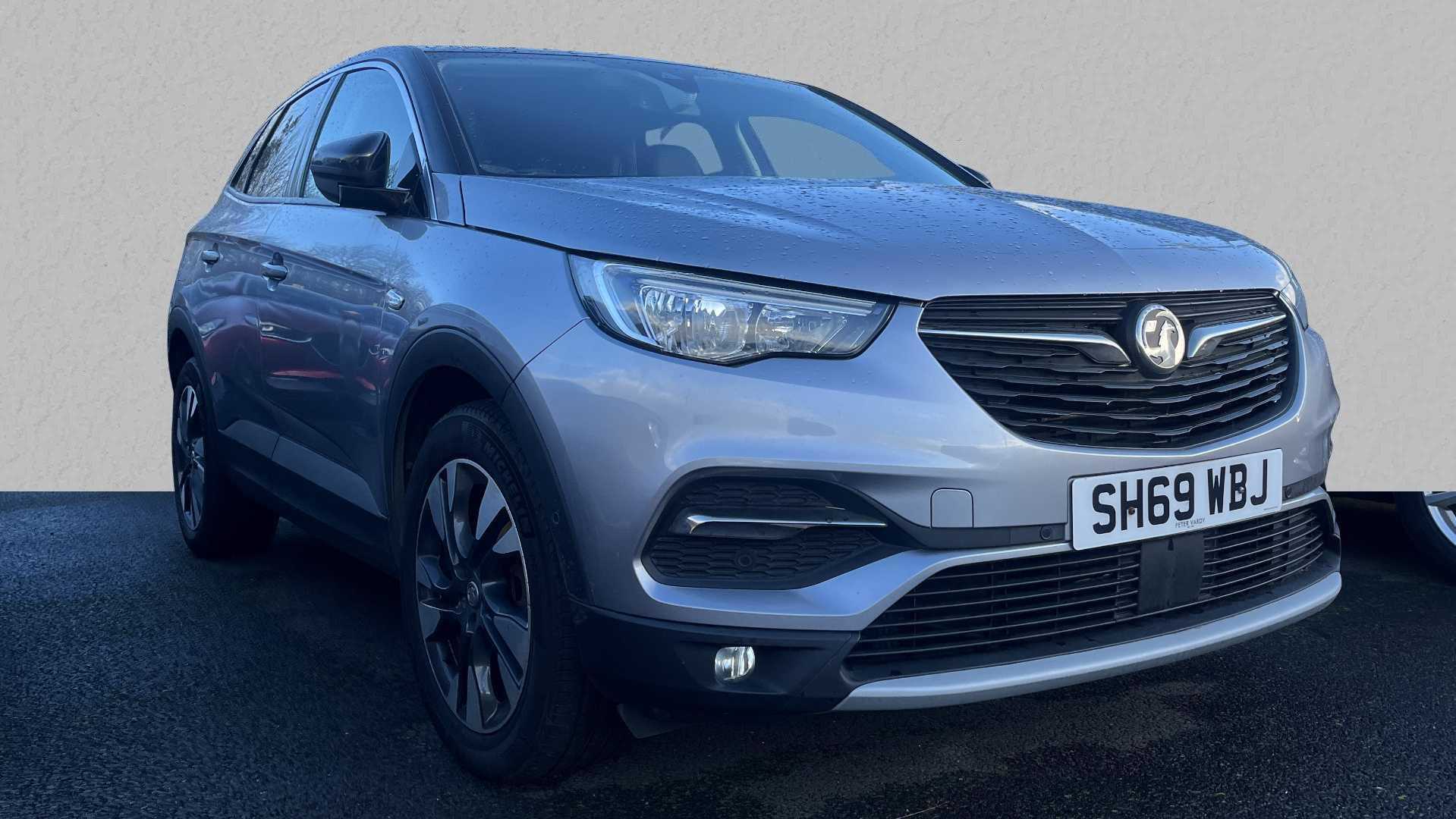 Main listing image - Vauxhall Grandland X