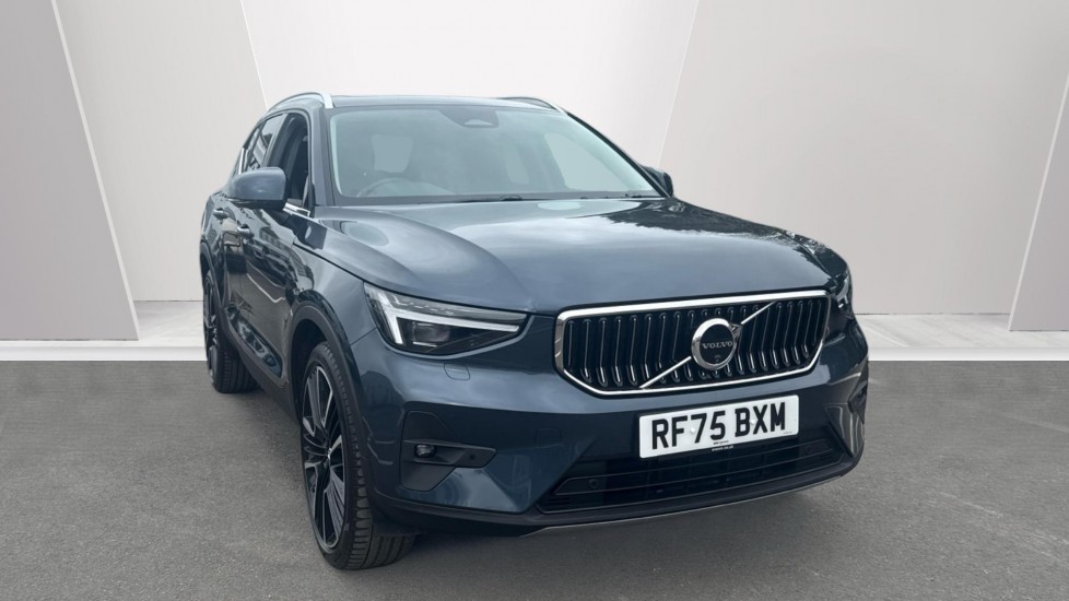 Main listing image - Volvo XC40