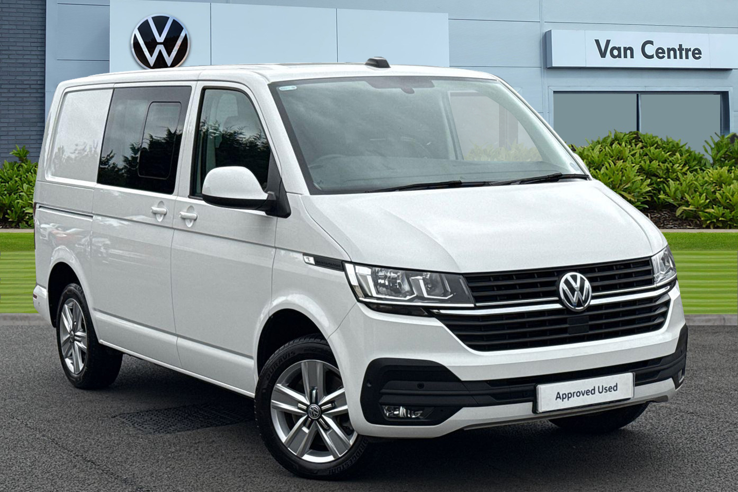 Main listing image - Volkswagen Transporter