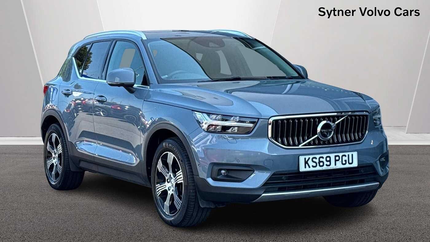 Main listing image - Volvo XC40