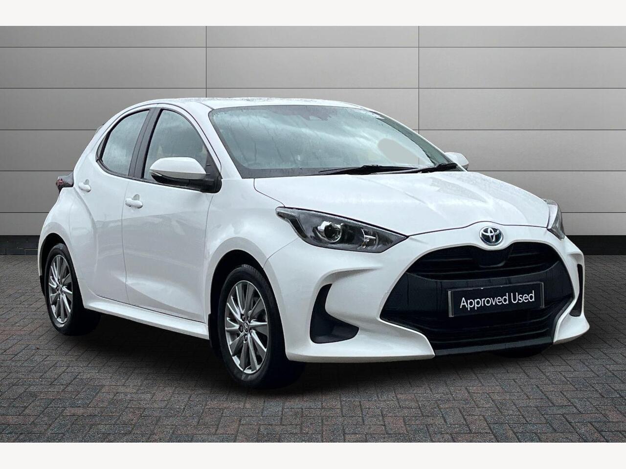 Main listing image - Toyota Yaris