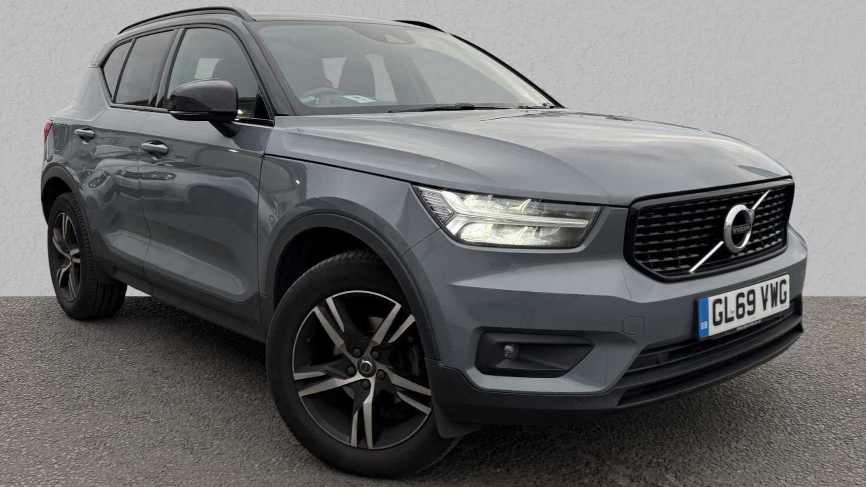 Main listing image - Volvo XC40