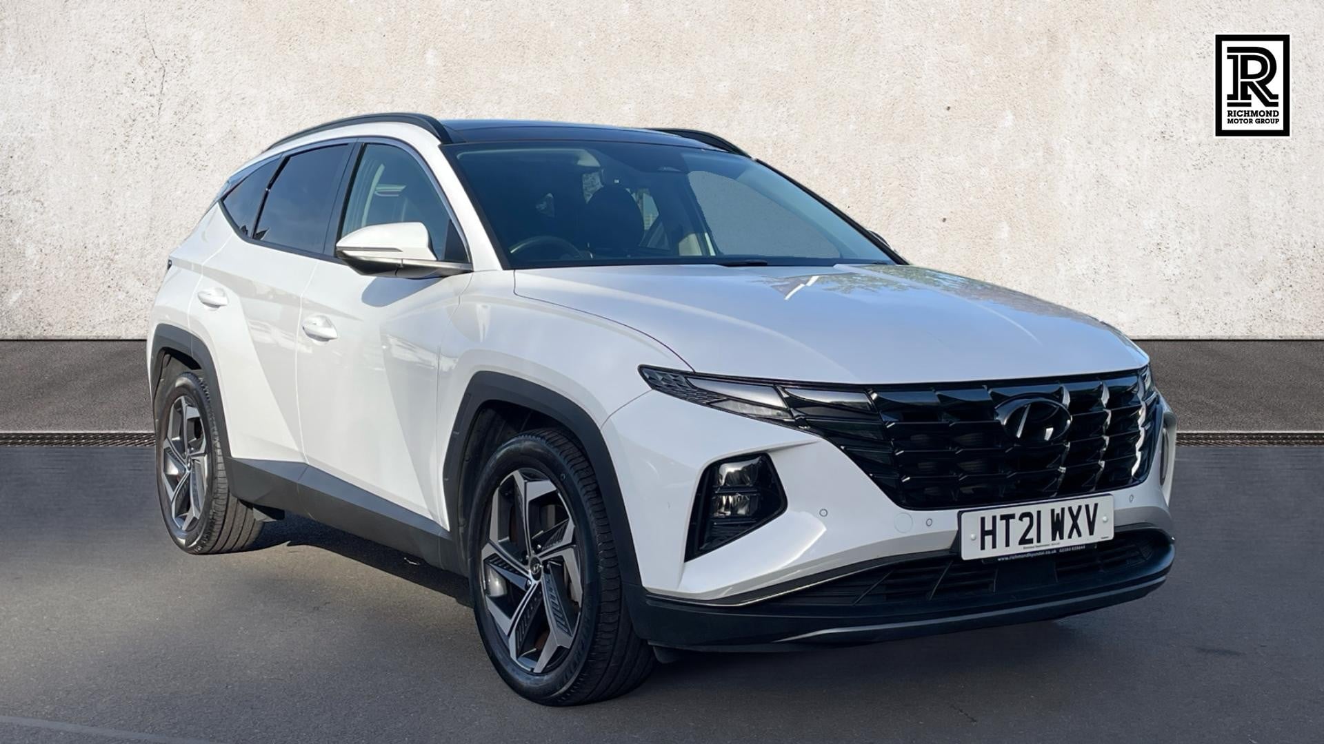 Main listing image - Hyundai Tucson