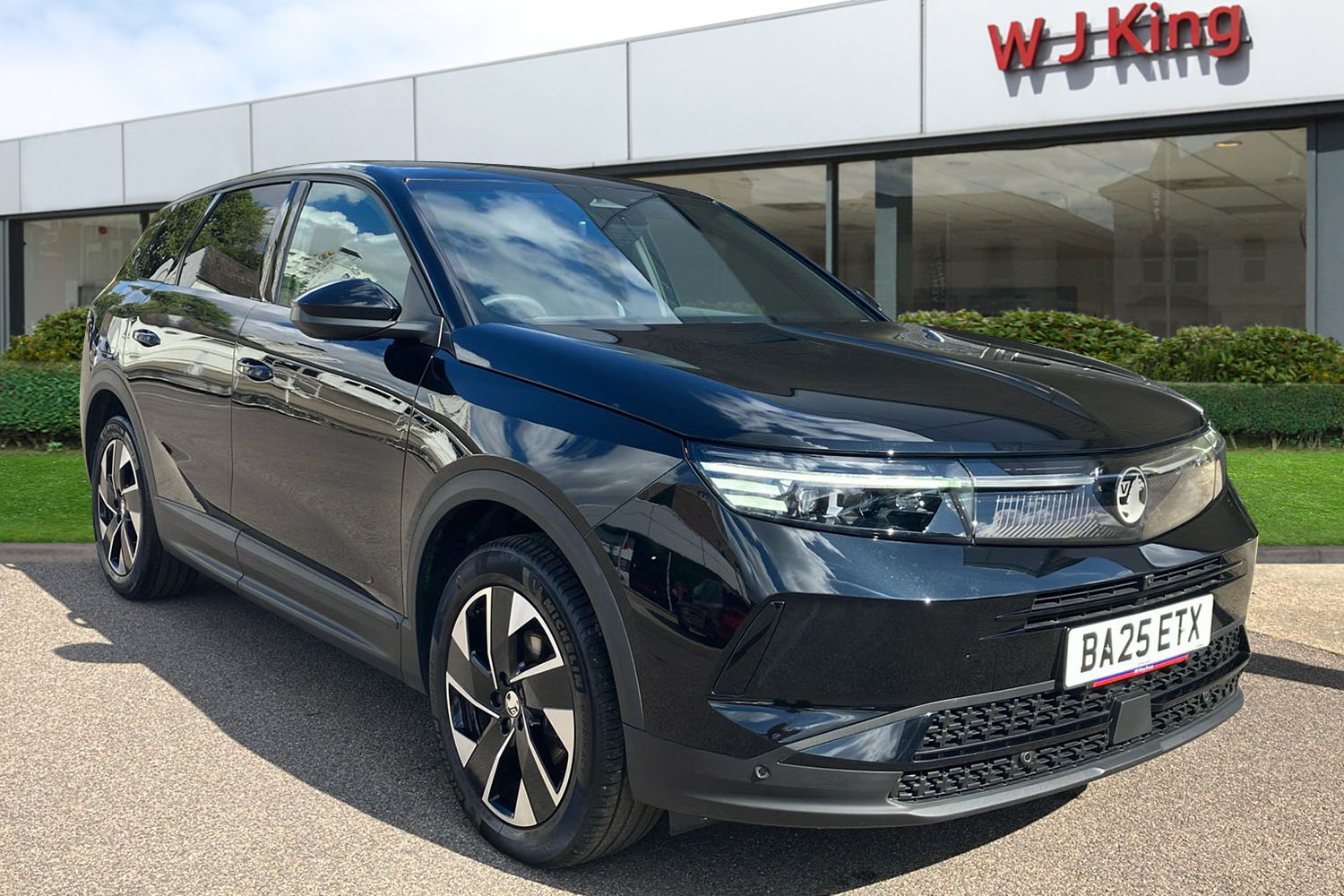 Main listing image - Vauxhall Grandland