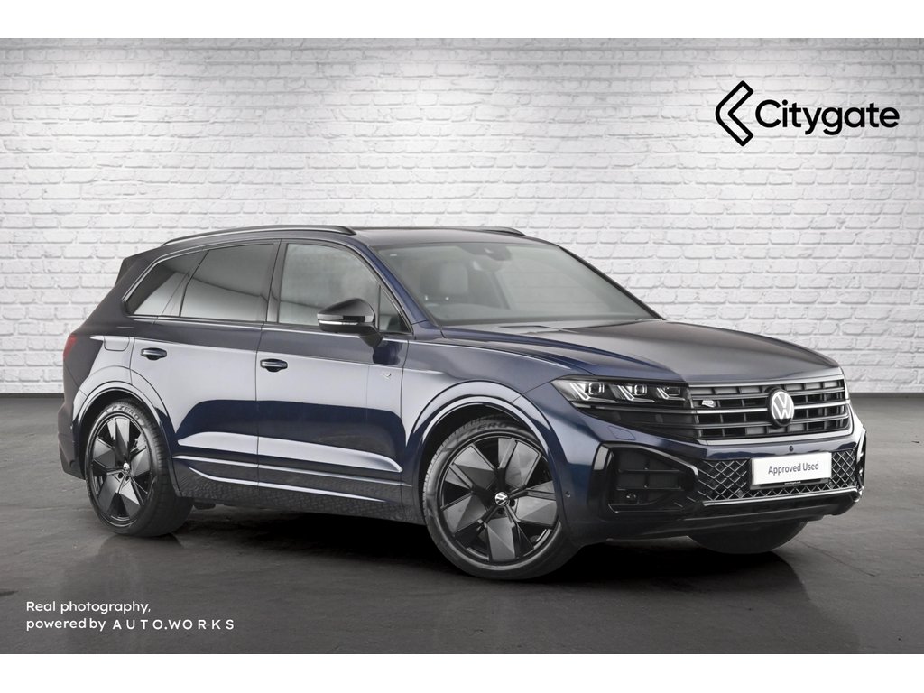 Main listing image - Volkswagen Touareg