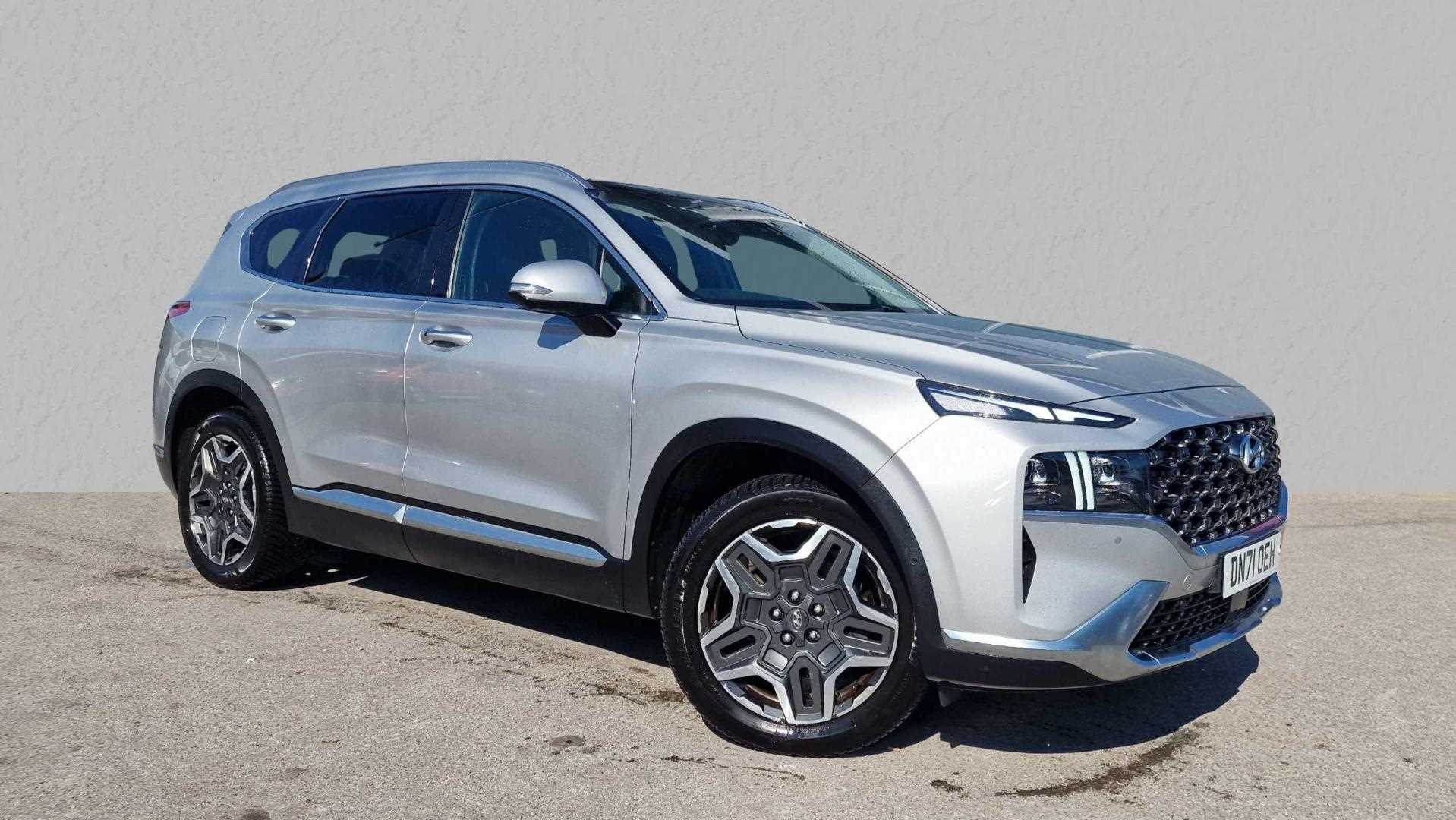 Main listing image - Hyundai Santa Fe