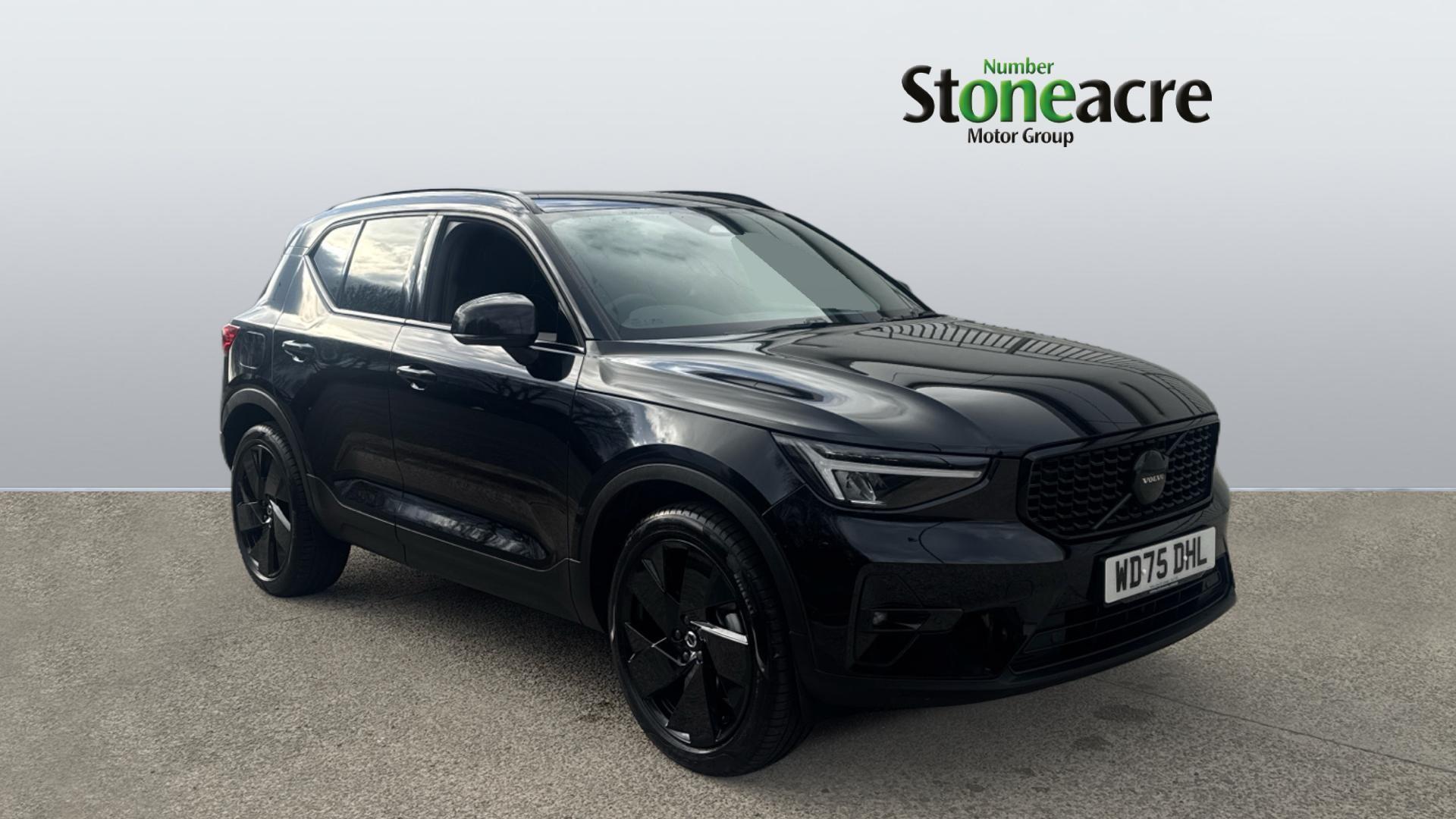 Main listing image - Volvo XC40