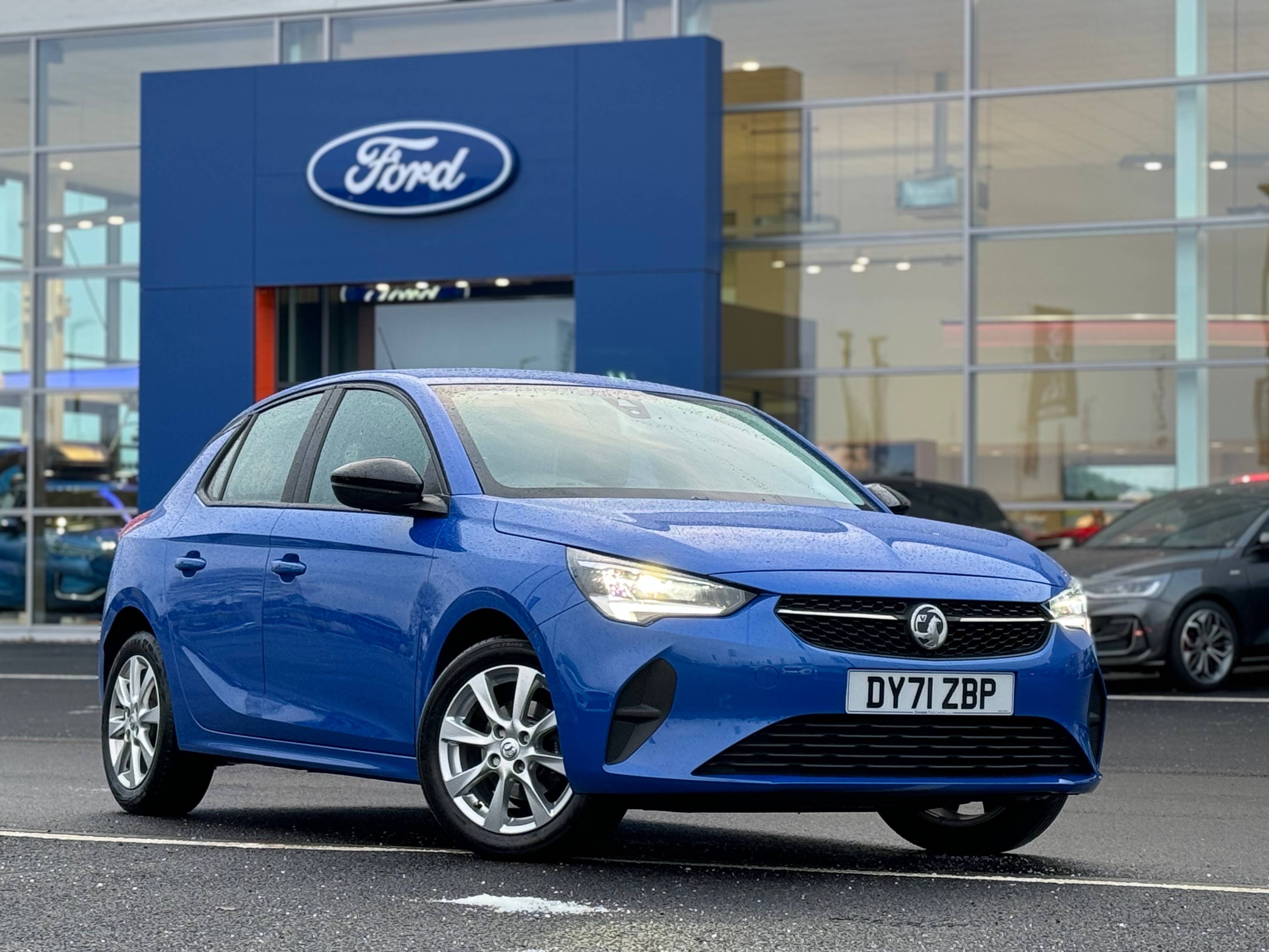 Main listing image - Vauxhall Corsa