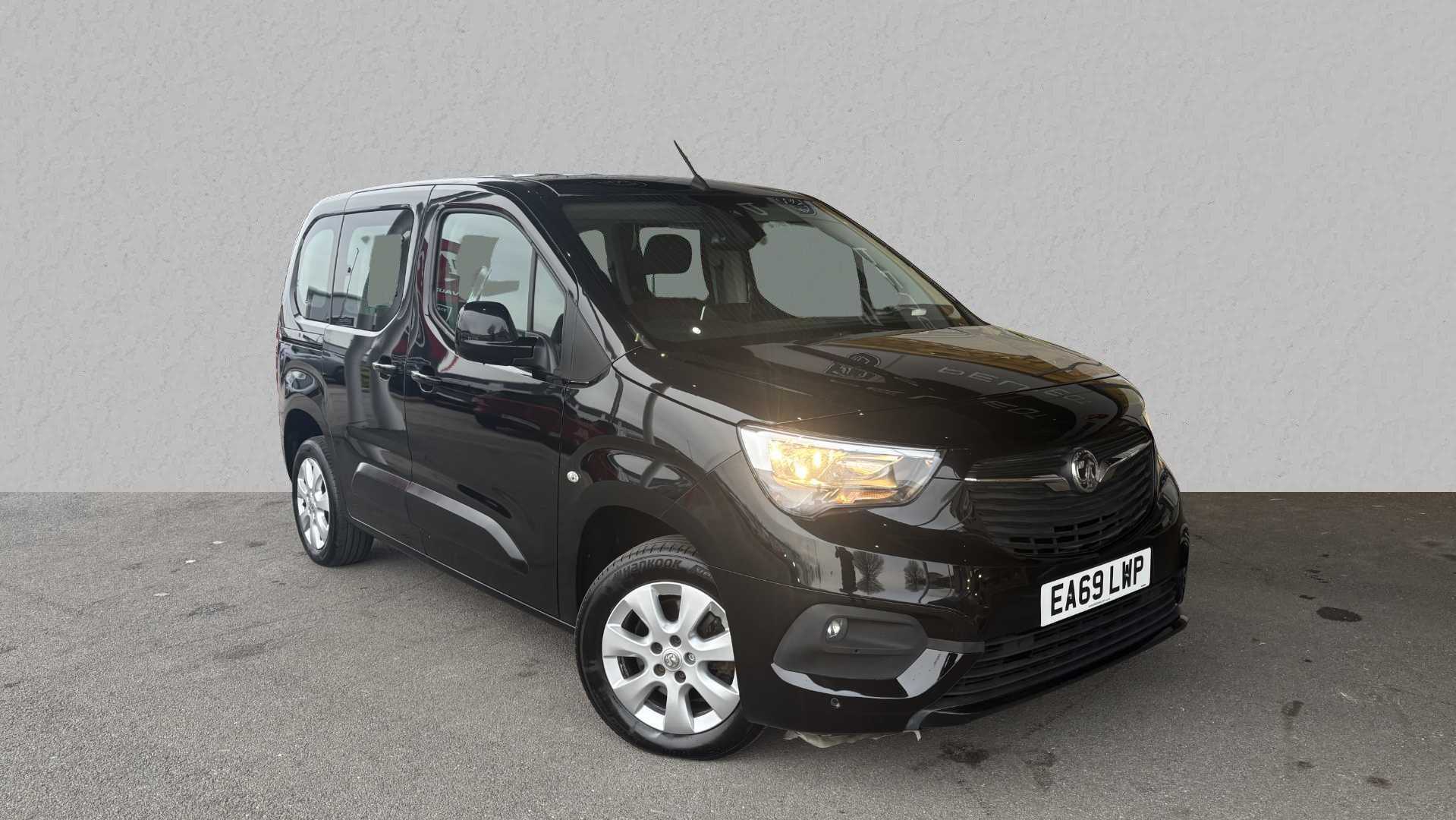 Main listing image - Vauxhall Combo Life