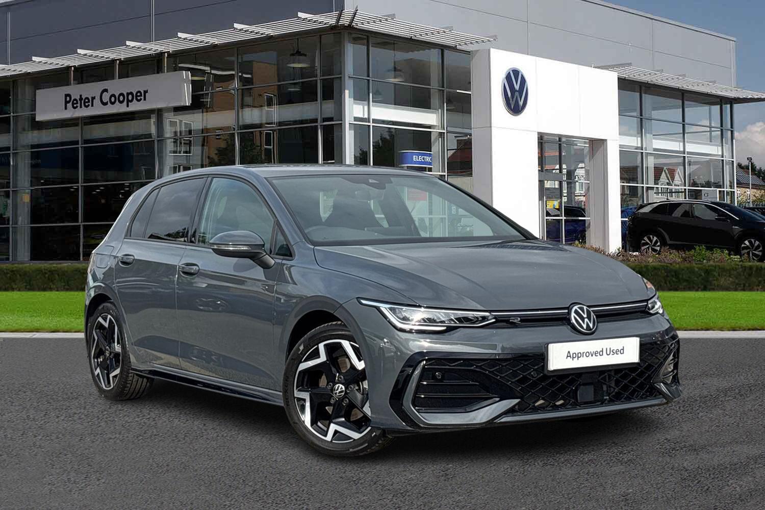 Main listing image - Volkswagen Golf