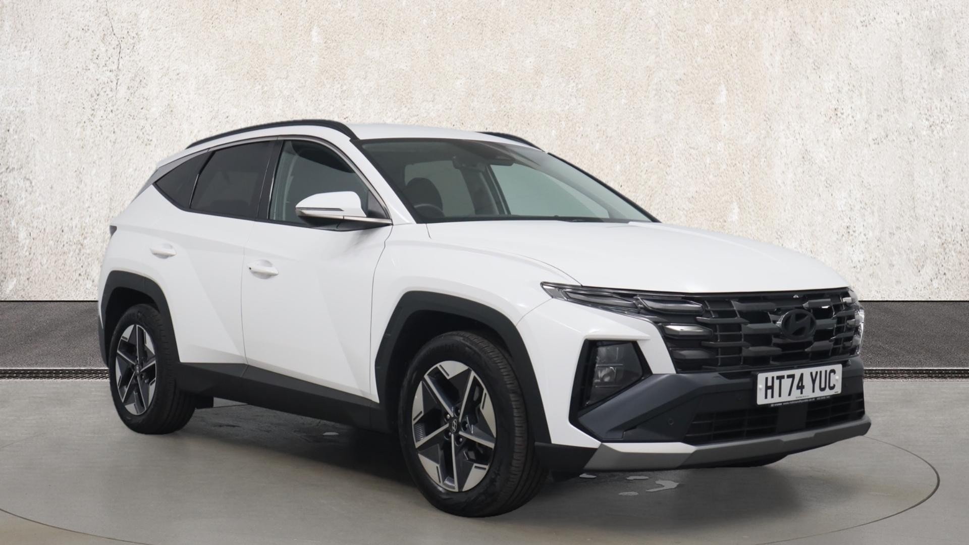 Main listing image - Hyundai Tucson