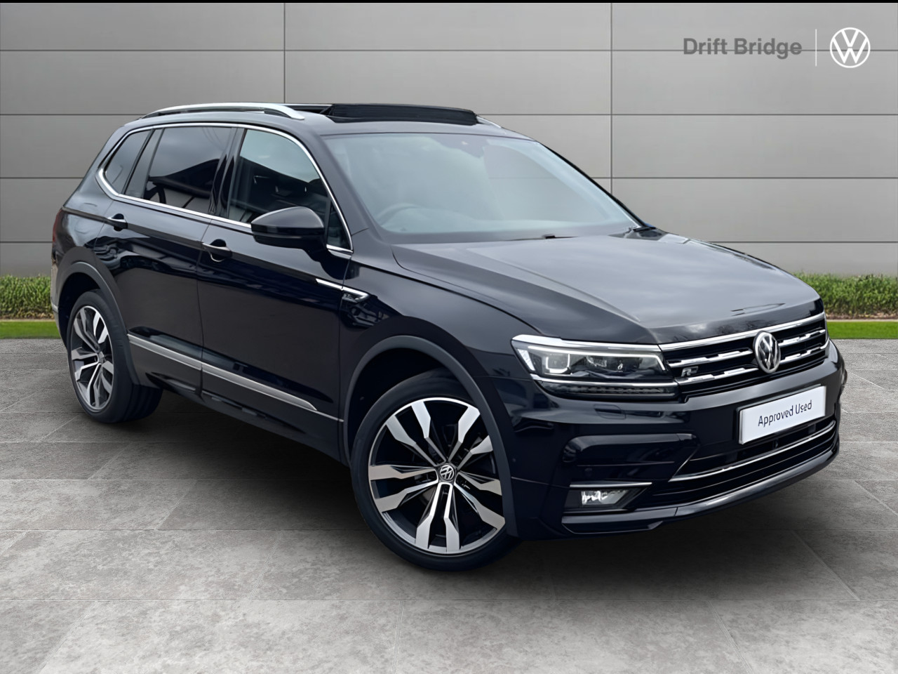 Main listing image - Volkswagen Tiguan Allspace