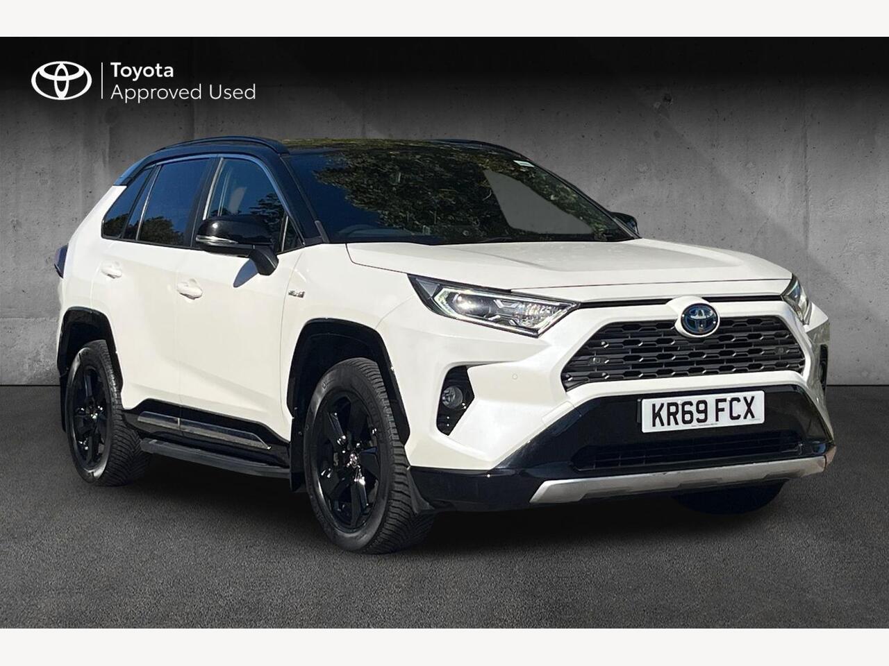 Main listing image - Toyota RAV4