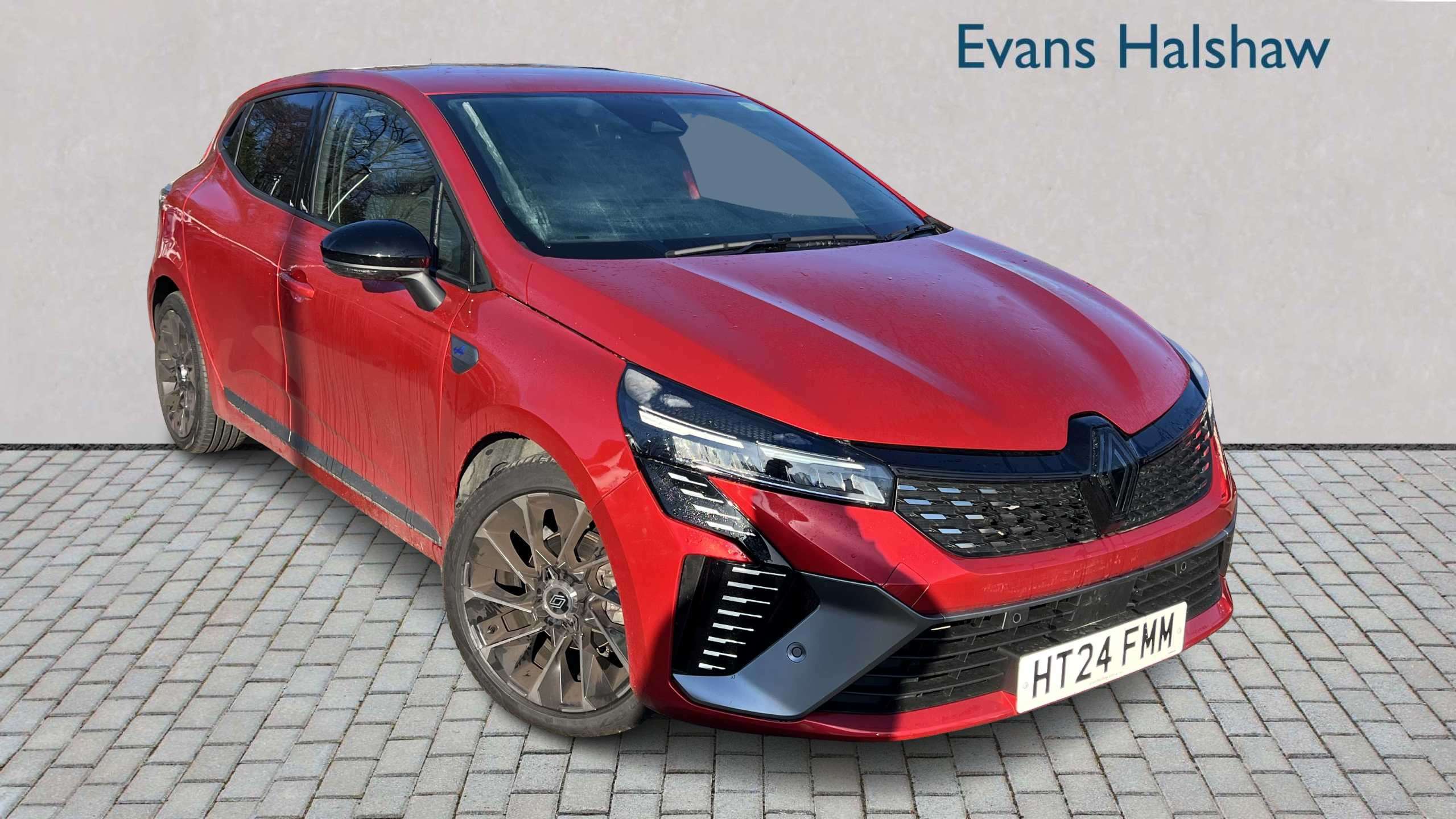 Main listing image - Renault Clio