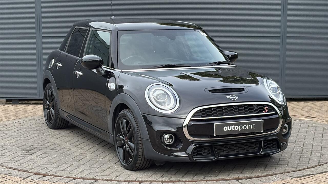 Main listing image - MINI Hatchback