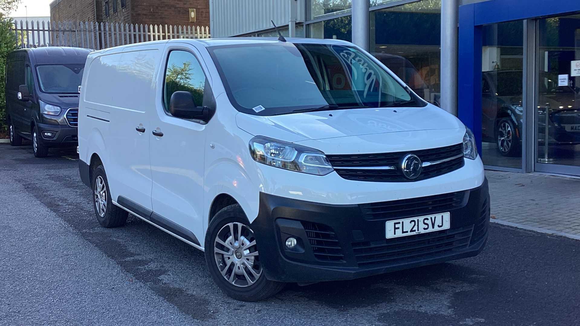 Main listing image - Vauxhall Vivaro