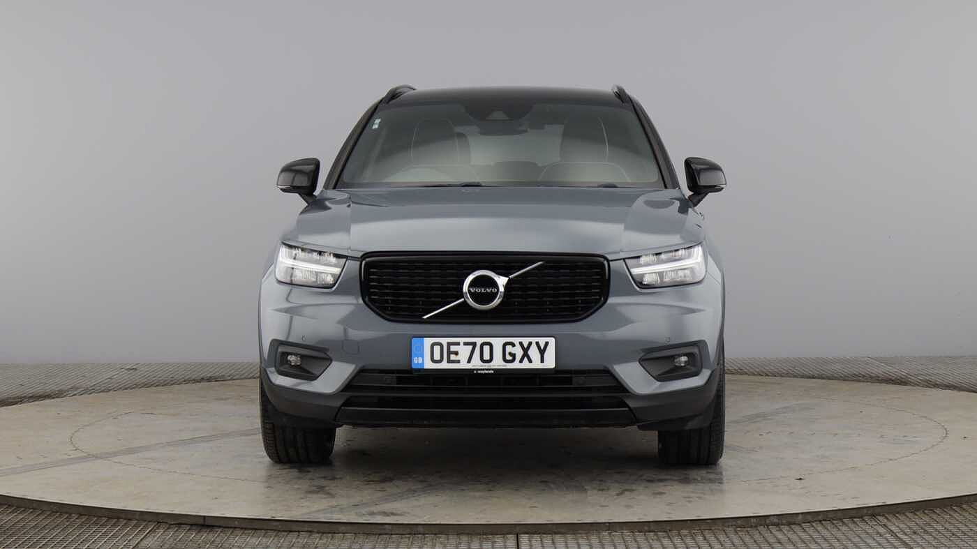 Main listing image - Volvo XC40