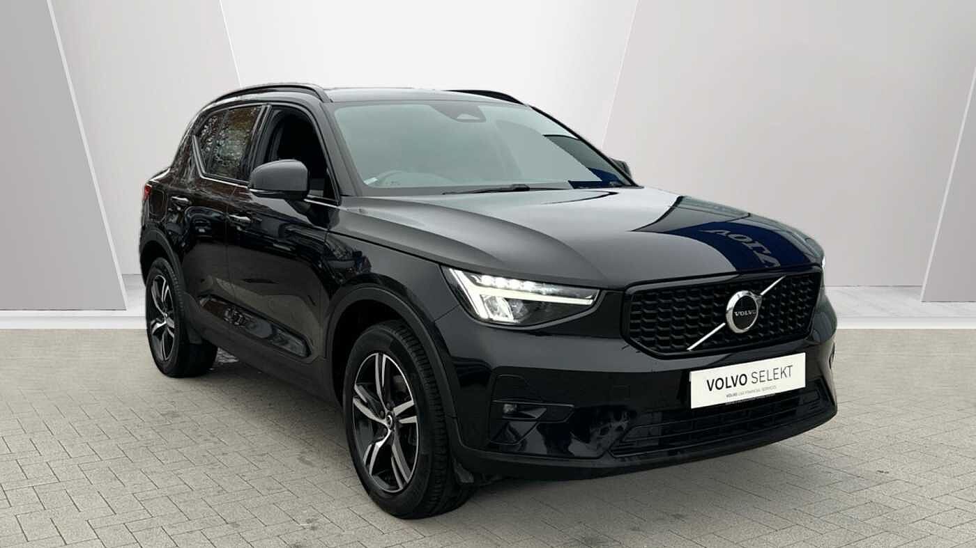 Main listing image - Volvo XC40