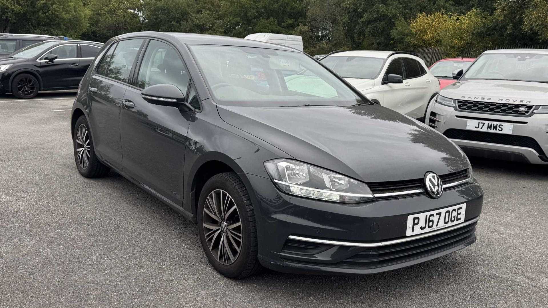 Main listing image - Volkswagen Golf