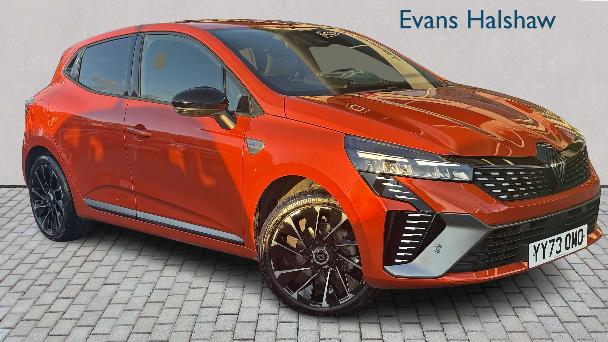 Main listing image - Renault Clio